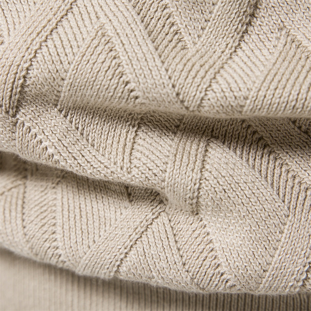 St. Martin Co Oatmeal Diamond-Knit Crew Neck Sweater — detail view